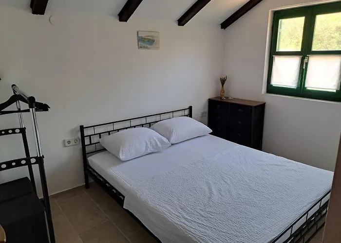 Nyaraló House Murtelica Tkon